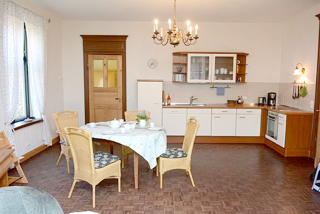 2-Gartenwohnung-Kueche