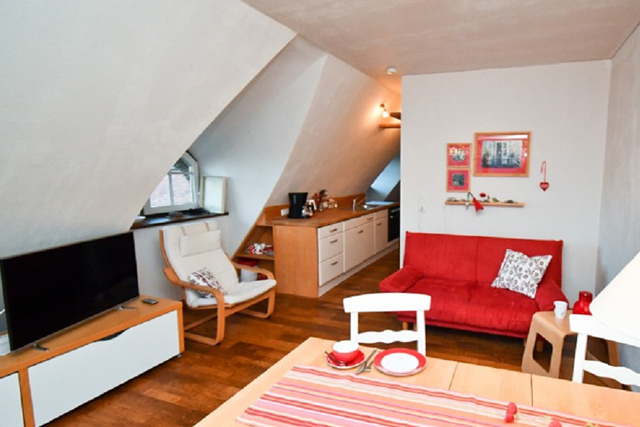 2-Gartenwohnung-Wohnzimmer